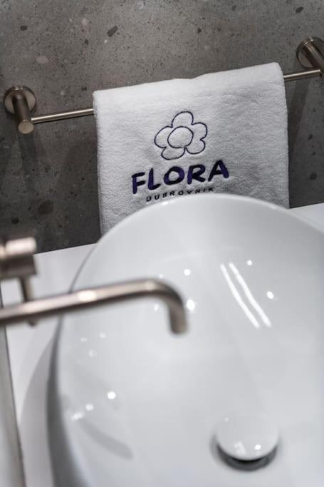 Flora-Heartbeat Old City Three Bedrooms Apartment Dubrovnik Luaran gambar