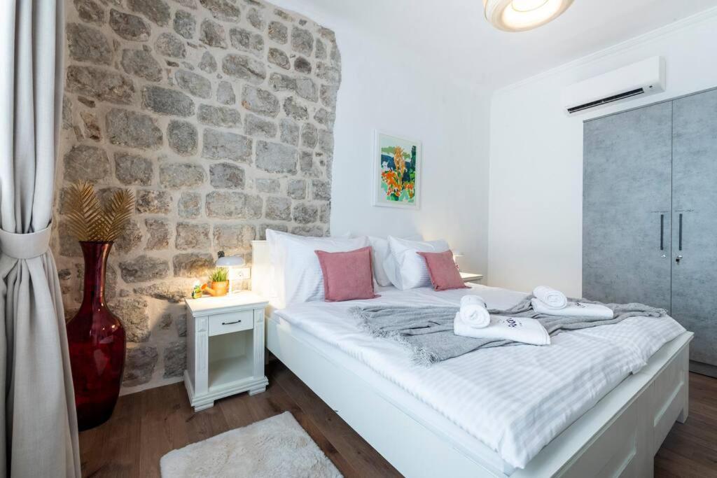 Flora-Heartbeat Old City Three Bedrooms Apartment Dubrovnik Luaran gambar
